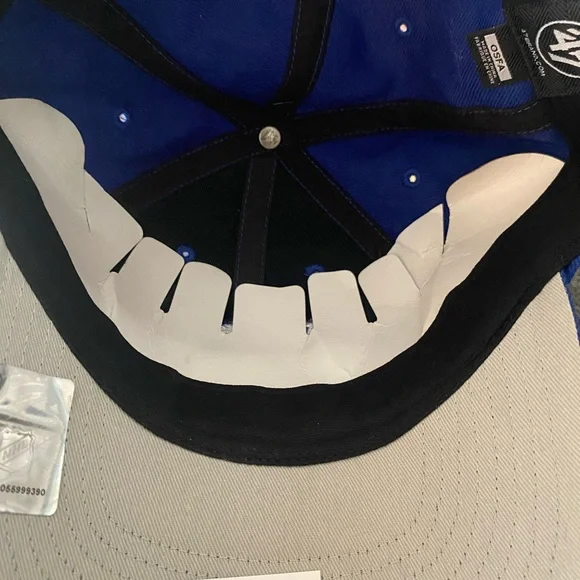 New York Rangers Adjustable Cap - Picture 10 of 15